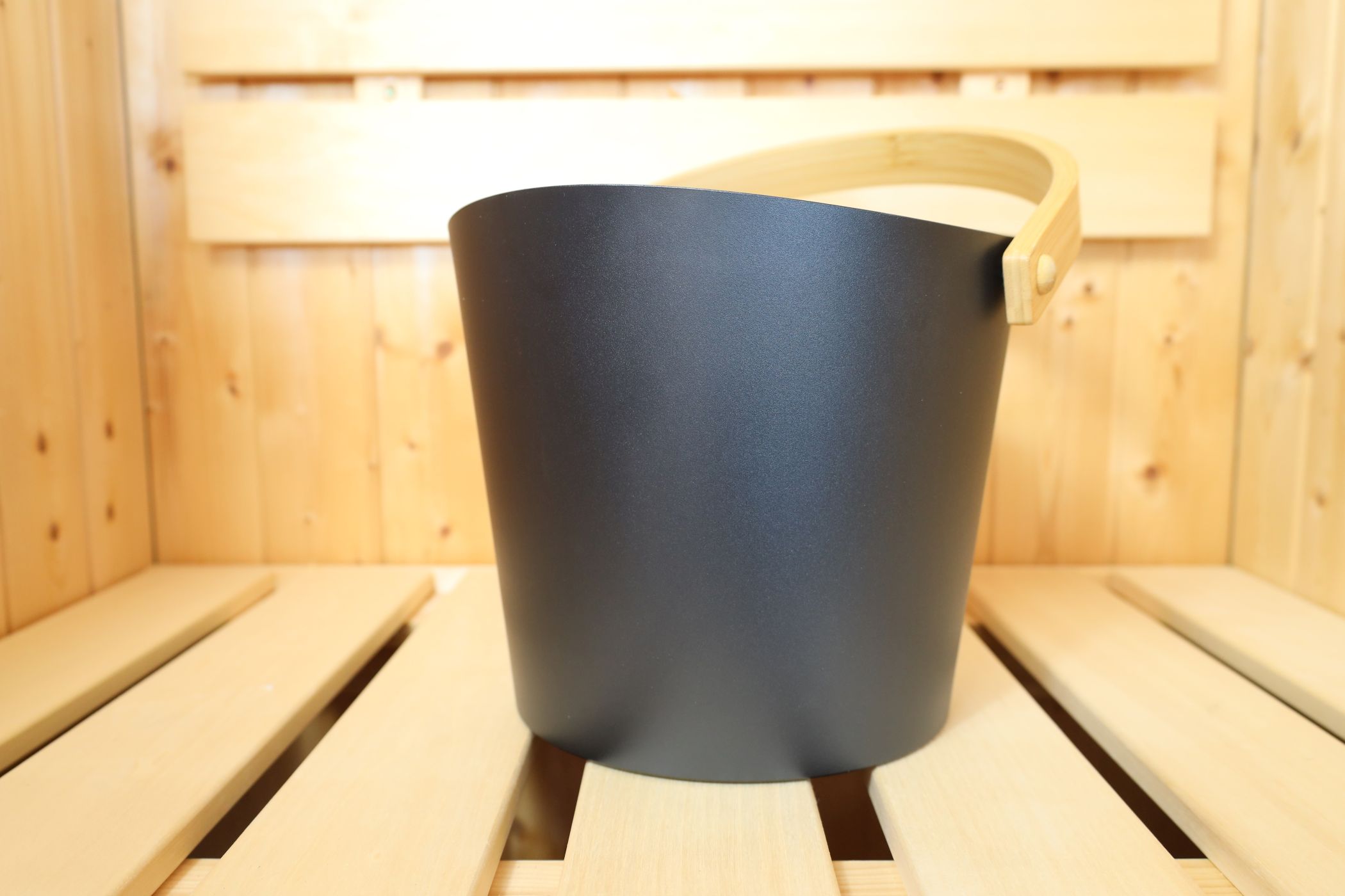 Detailansicht eines Karibu Gartenprodukts aus Holz
